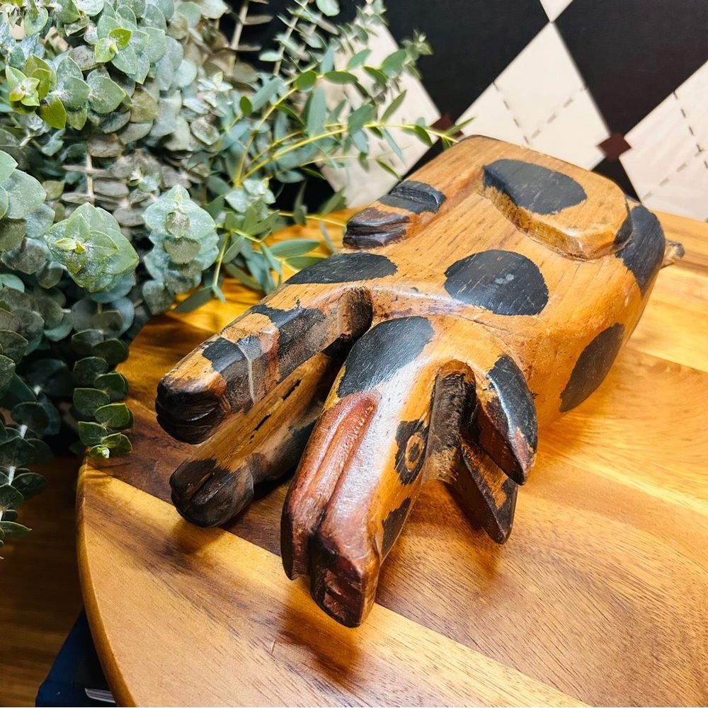 Folk Art Hand-Carved Wooden Pig – Black Spotted Primitive Figurine - Picture 5 of 6